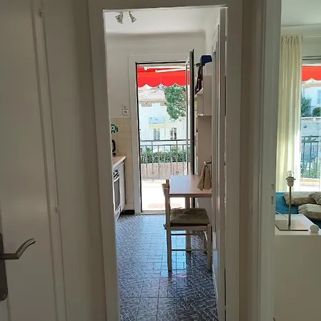 Montcalm Apartament